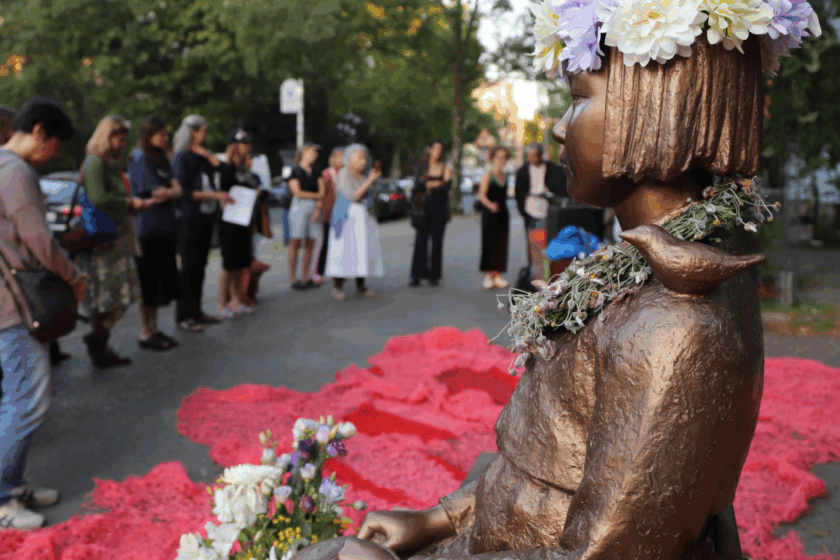 Korea Verband deeply regret that the District Office of Mitte continues its attempts to displace the Statue of Peace “Ari” from public space.